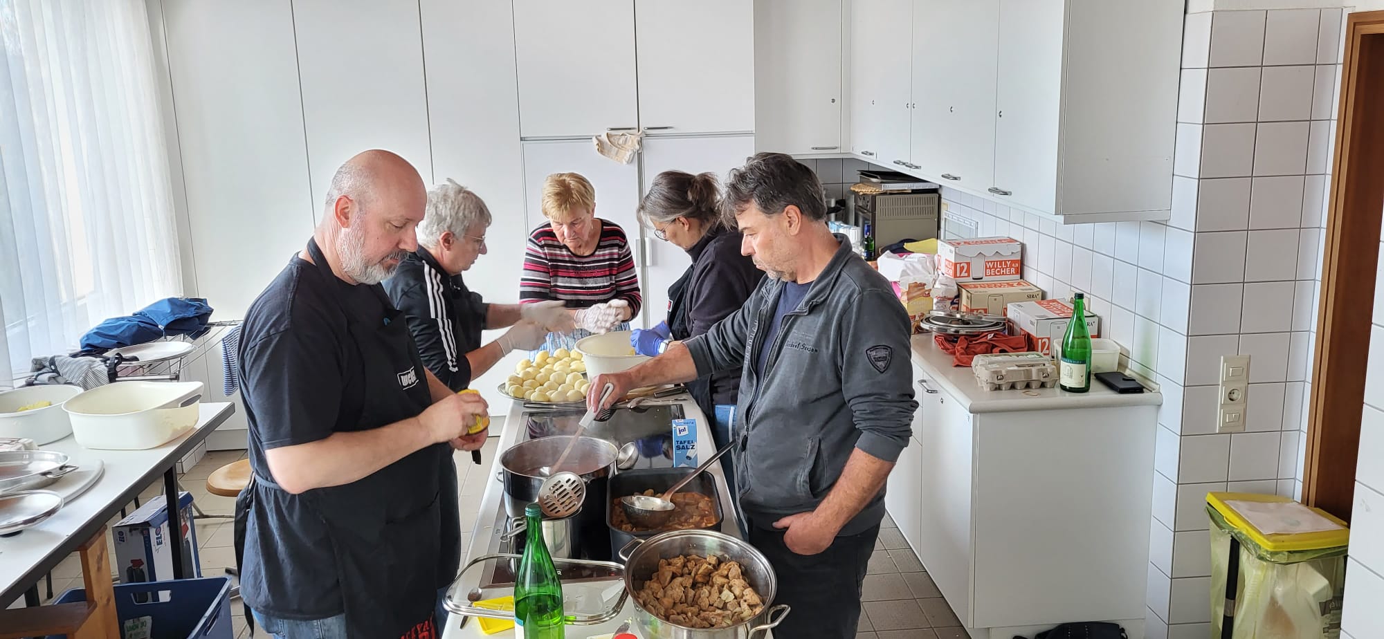 Eine-Welt-Dinner der KF Zierenberg